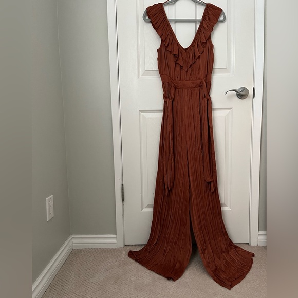 Zara Bronze Crinkle Ruffle Side Tie wide leg jumpsuit, size medium. - Picture 5 of 6